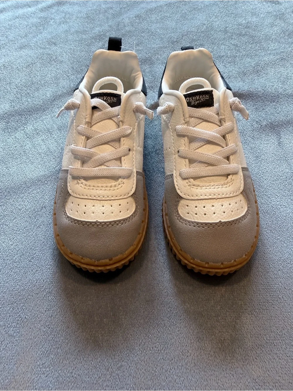 OshKosh B'gosh White and gray Kids Sneakers